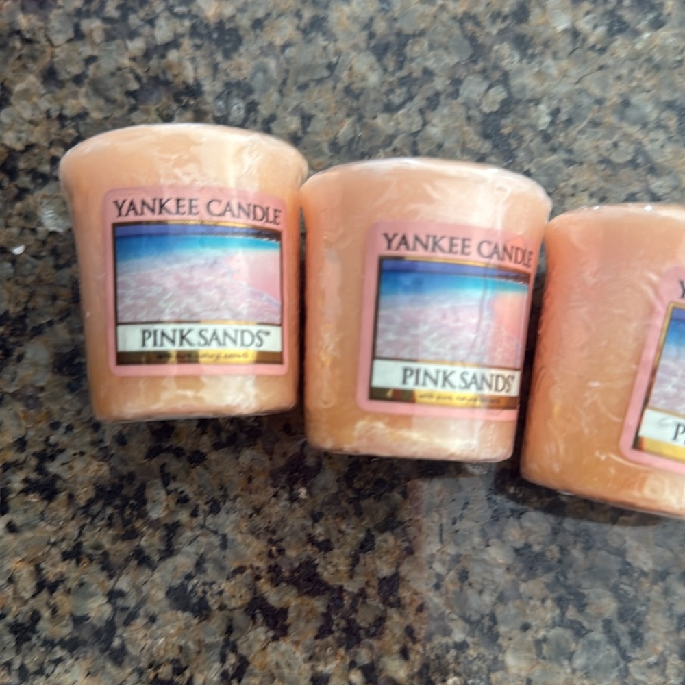 NWT. 3 Peach Bundle  3 QTY - As low as $3 each Yankee Candle votive